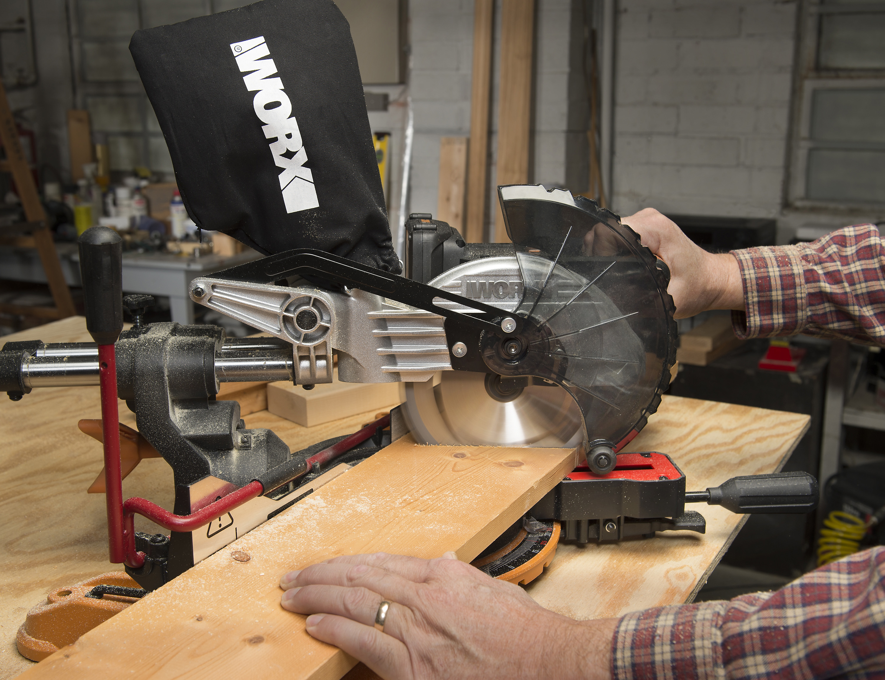 Worx pegasus miter deals saw